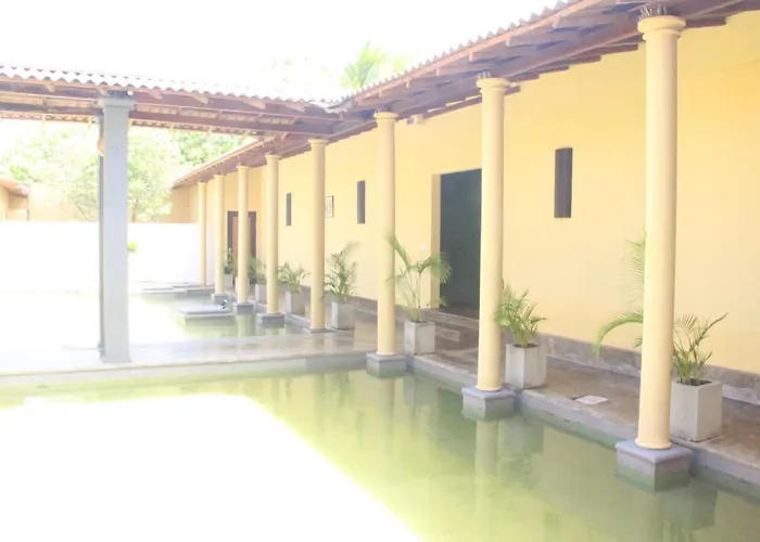 Runaway Beach Villa Tangalle